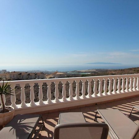 Vivatenerife - Villa With Pool, Jacuzzi And Sea View Chayofa Bagian luar foto
