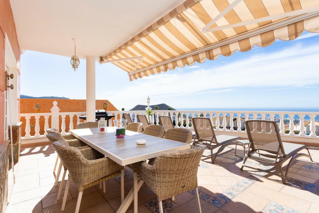 Vivatenerife - Villa With Pool, Jacuzzi And Sea View Chayofa Bagian luar foto